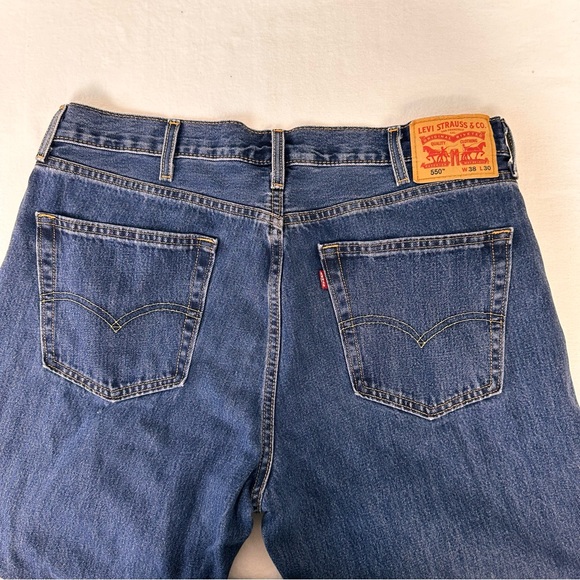 Levi's 550 Men's Jeans Size 38/30 Medium Blue Wash Straight Leg Cotton Classic - Picture 10 of 10